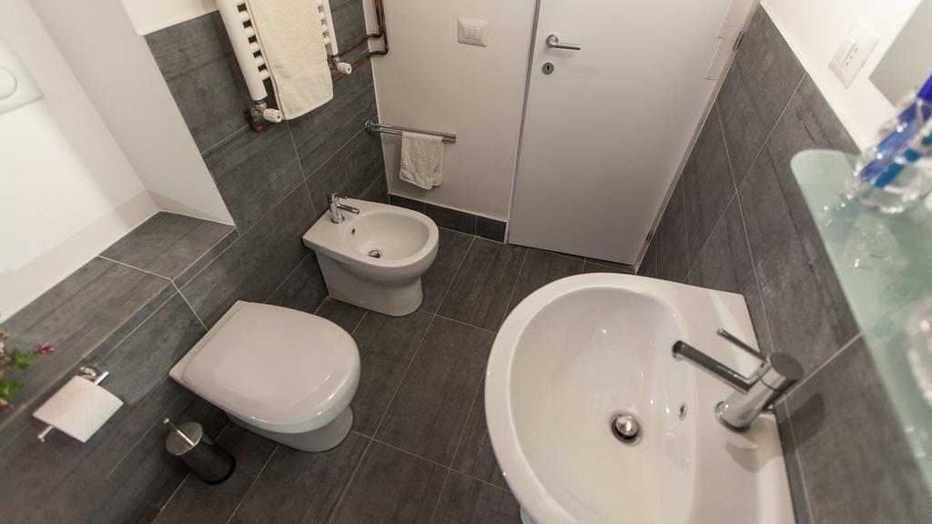 דירות רומא Ostilia Loft חדר תמונה